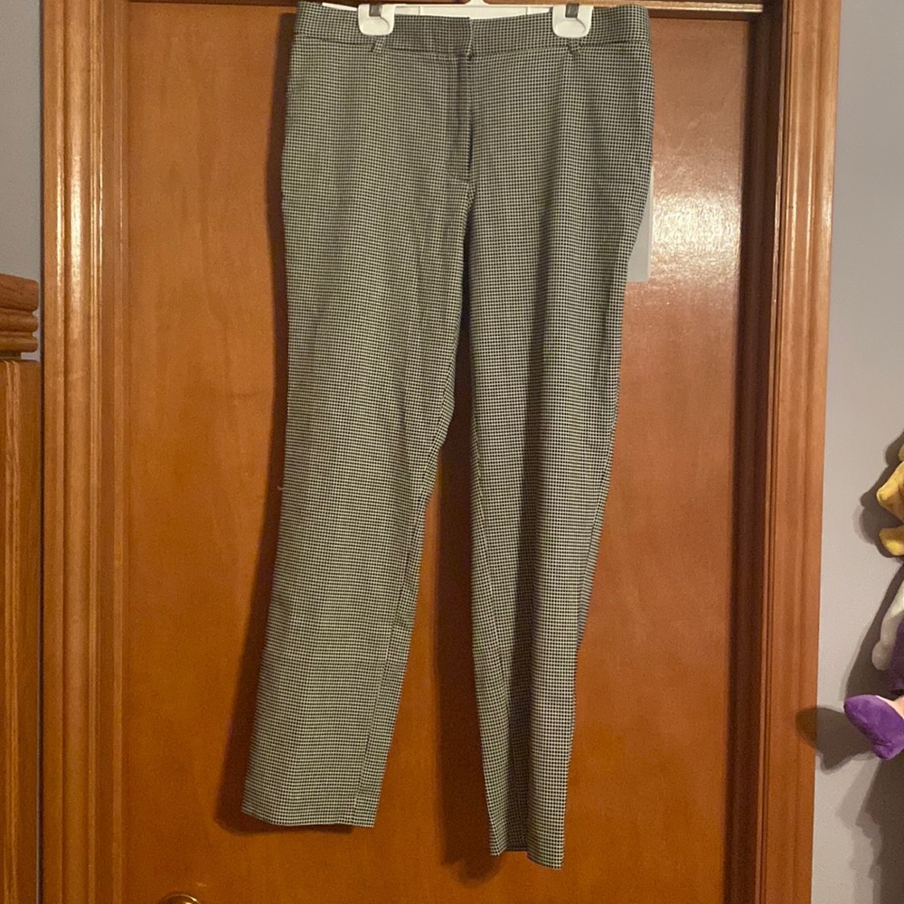 NWT 12p slim fit Calvin Klein pants/cropped trousers